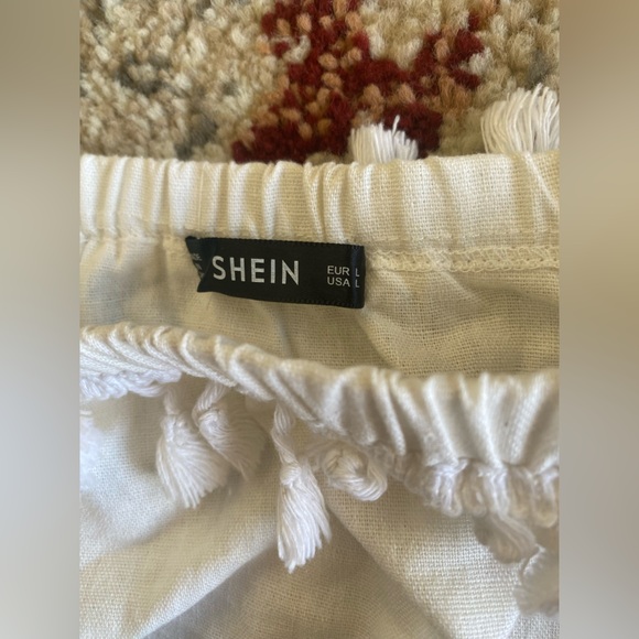 White Fringe Top and Skirt Set - Picture 8 of 10